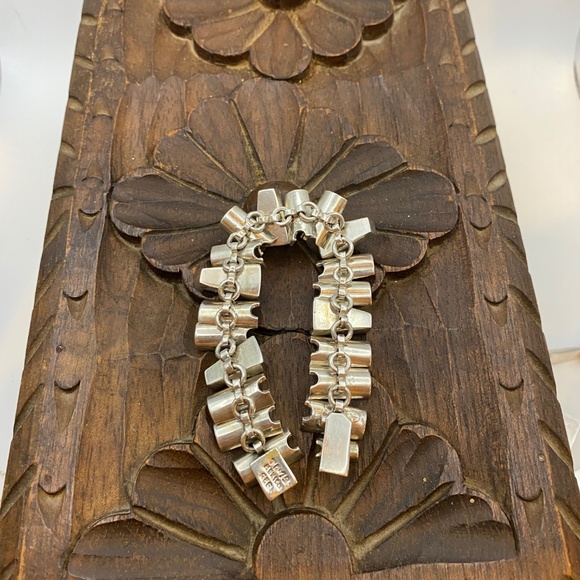 Vintage MCM Taxco Sterling and Onyx Suite - Picture 9 of 15